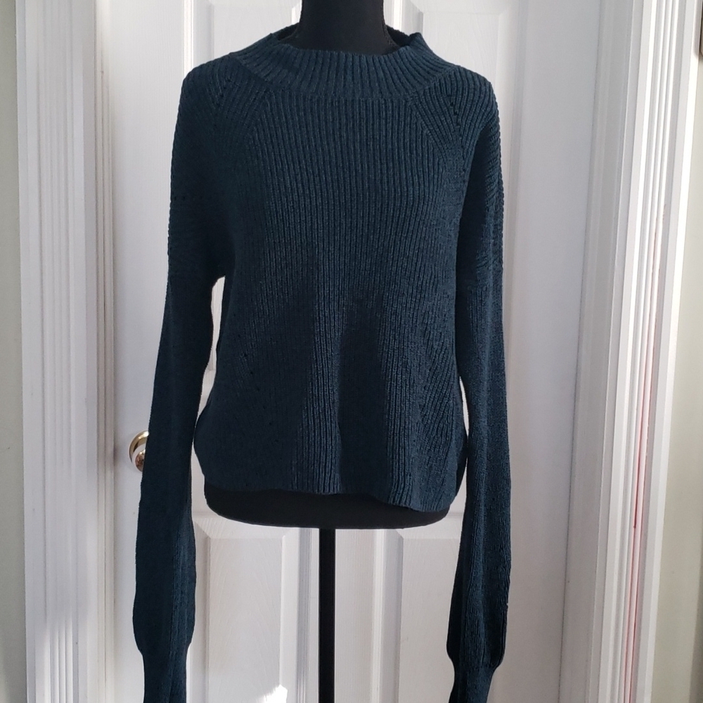 525 America Sweater